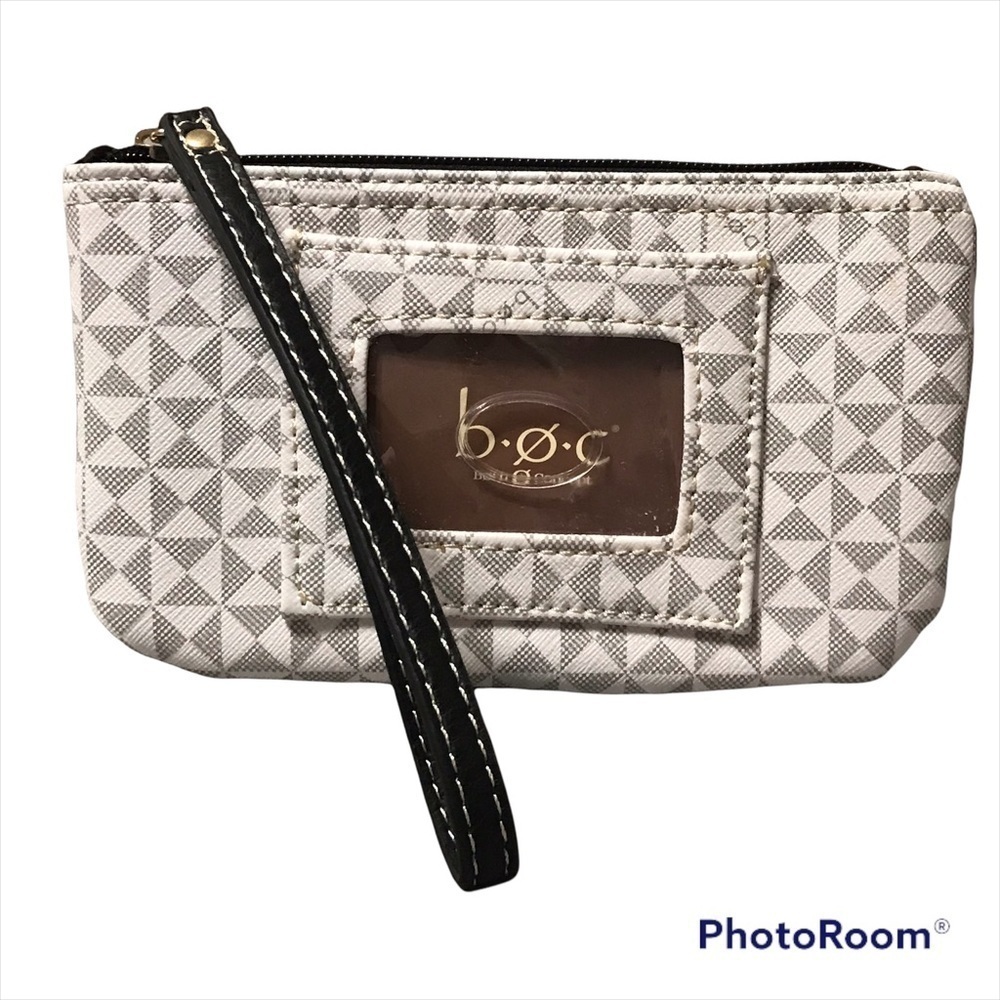 B.O.C / Cream and Gray Geometric Print Wristlet